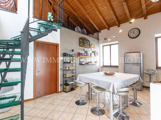 Appartamento in vendita a Ambivere, Lombardia