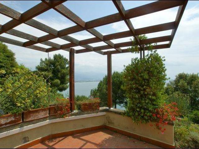 Appartamento in vendita a Ameglia, Liguria