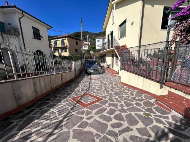 Villa Indipendente in vendita a Cafaggio, Ameglia