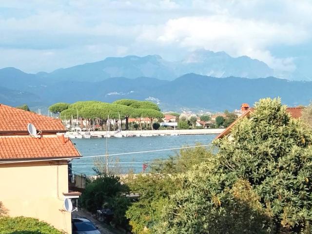 Appartamento in vendita a Ameglia, Liguria