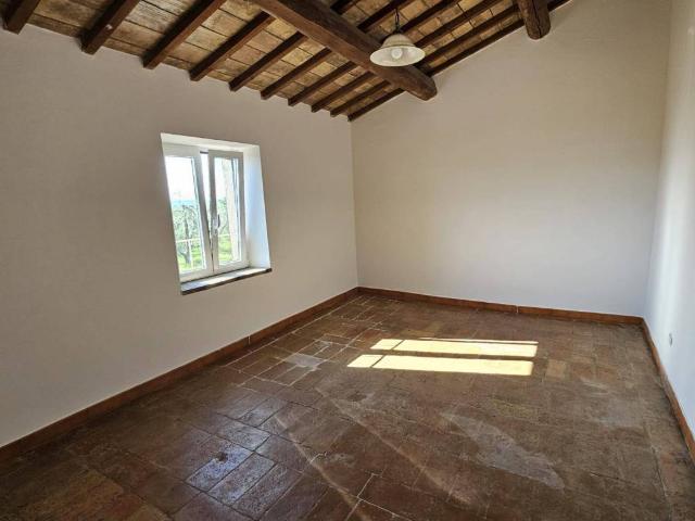 Appartamento in vendita a Amelia, Umbria