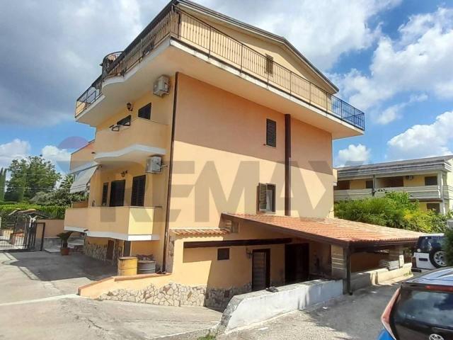 Appartamento in vendita a Amorosi, Campania
