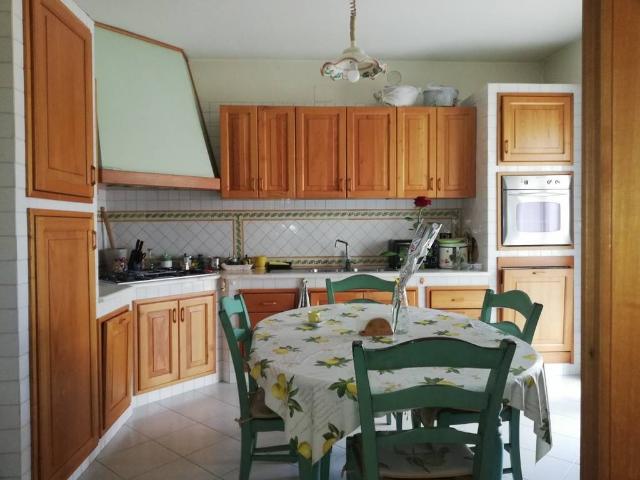 Appartamento in vendita a Amorosi, Campania