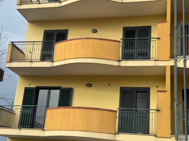 Appartamento in vendita a Amorosi, Campania