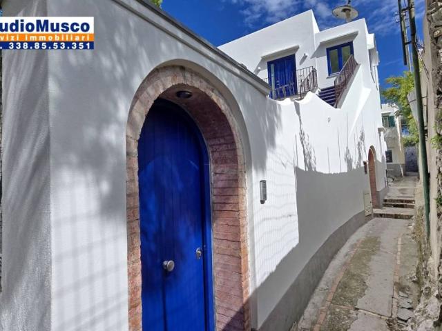 Appartamento in vendita a Anacapri, Campania