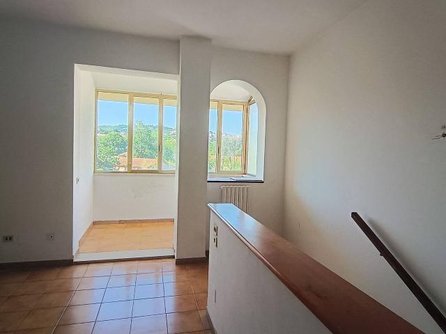 Appartamento in vendita a Marche, Ancona