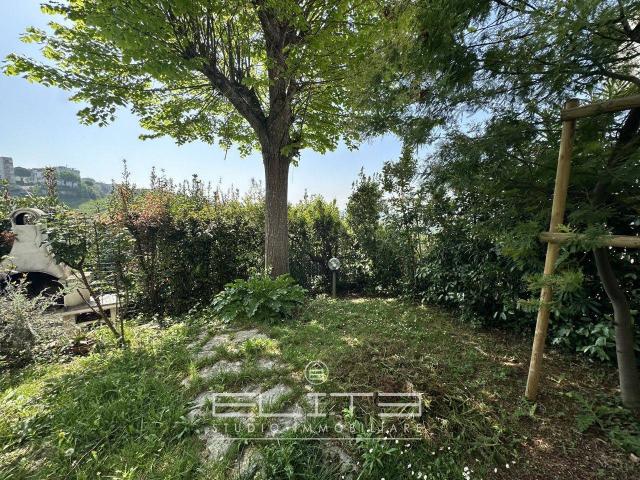 Appartamento in vendita a Marche, Ancona