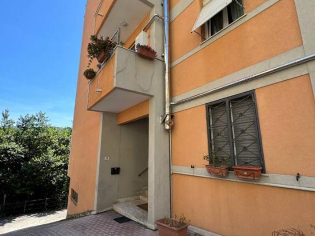 Appartamento in vendita a Vallemiano, Marche