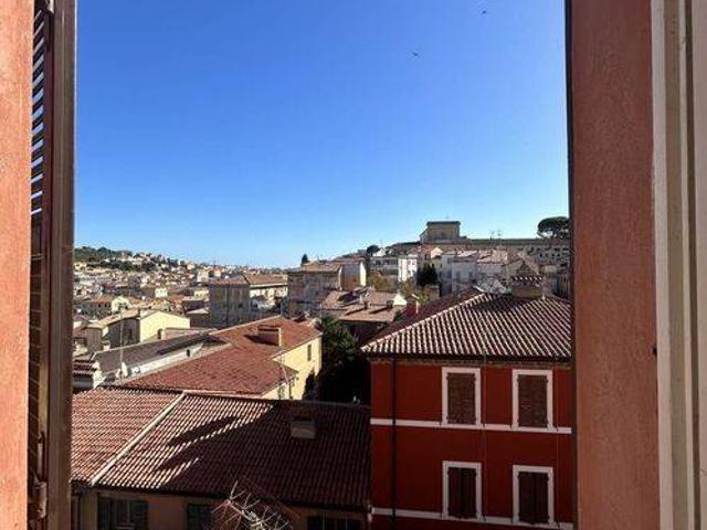 Appartamento in vendita a Capodimonte, Marche