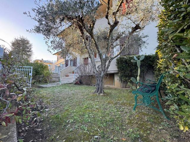 Appartamento in vendita a Marche, Ancona