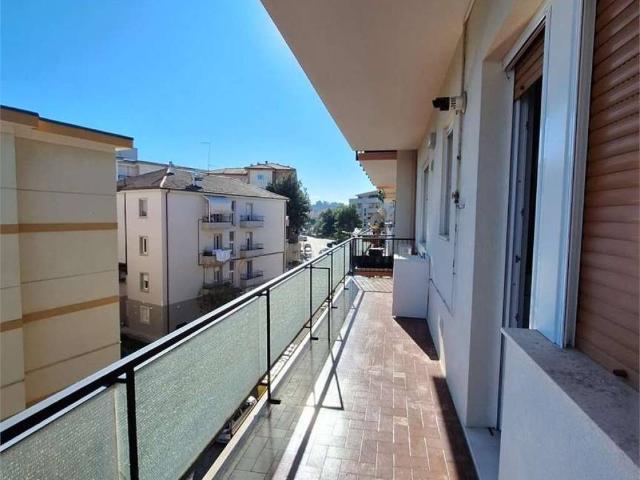 Appartamento in vendita a Marche, Ancona