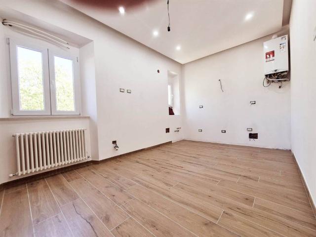 Appartamento in vendita a Marche, Ancona