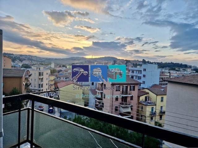 Appartamento in vendita a Marche, Ancona