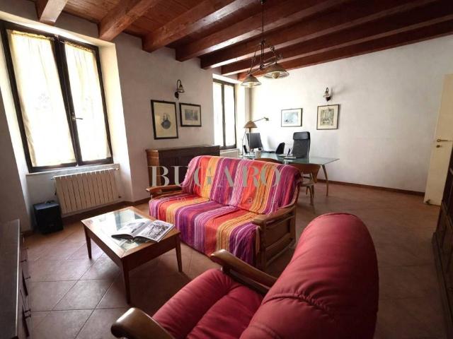 Appartamento in vendita a Capodimonte, Marche