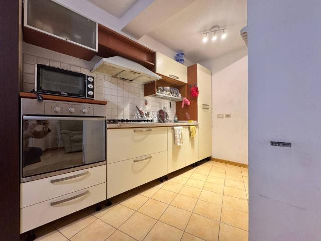 Appartamento in vendita a Palombare, Marche