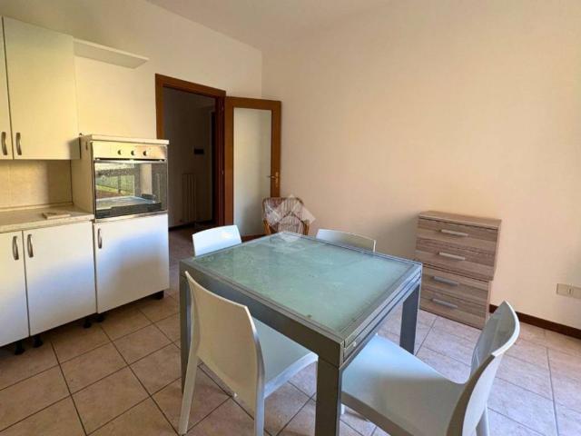 Appartamento in vendita a Capodimonte, Marche