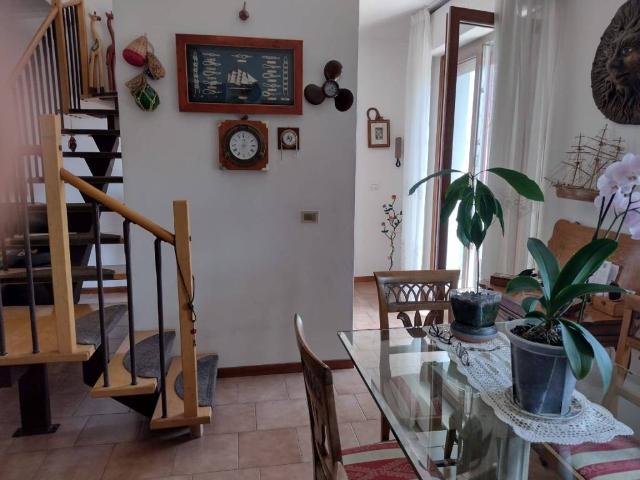 Appartamento in vendita a Ponte Rosso, Marche