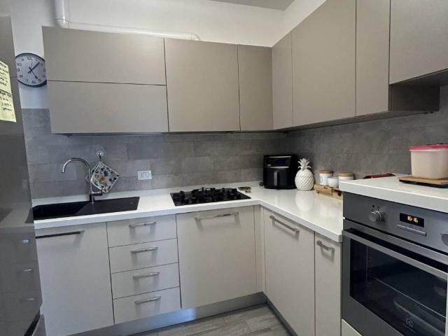 Appartamento in vendita a Marche, Ancona