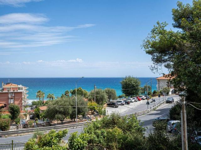 Appartamento in vendita a Capo Mimosa, Cervo