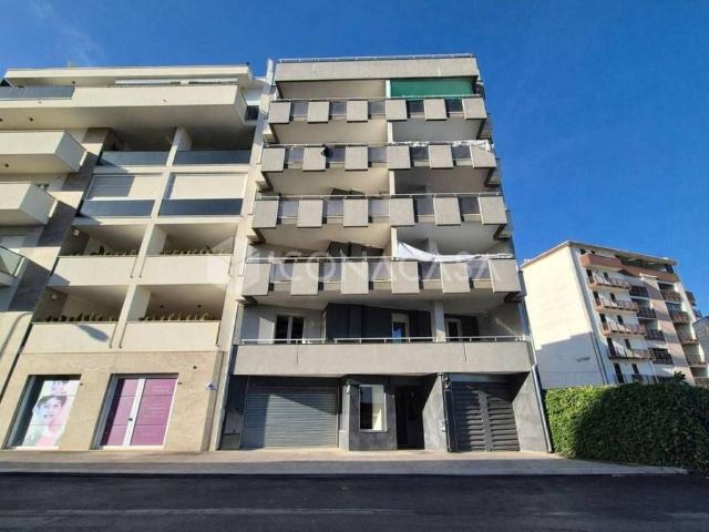 Appartamento in vendita a Puglia, Barletta-andria-trani
