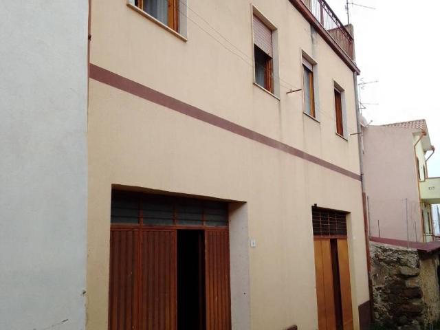 Appartamento in vendita a Anela, Sardigna/Sardegna
