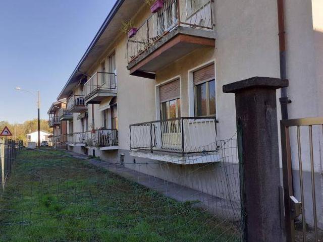 Appartamento in vendita a Cascina Padova, Angera