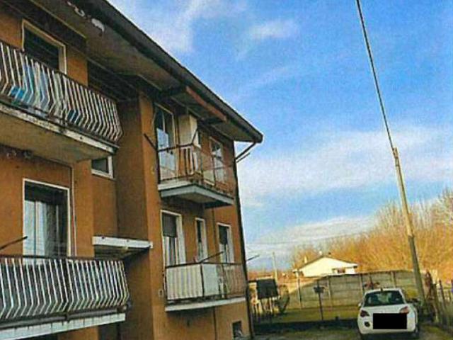 Appartamento in vendita a Campaccino, Angera