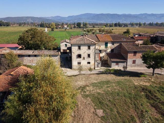 Appartamento in vendita a Mezzavia, Anghiari