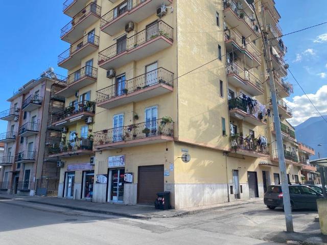Appartamento in vendita a Angri, Campania