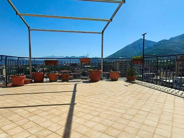 Appartamento in vendita a Angri, Campania
