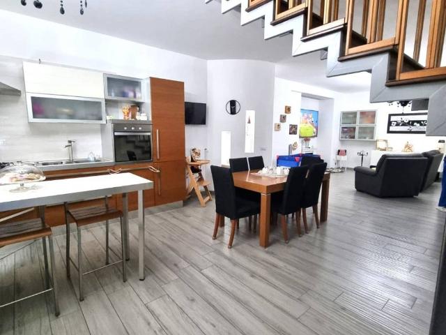 Appartamento in vendita a Angri, Salerno