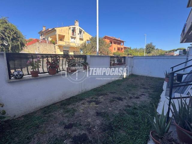 Appartamento in vendita a Anguillara Sabazia, Roma Capitale