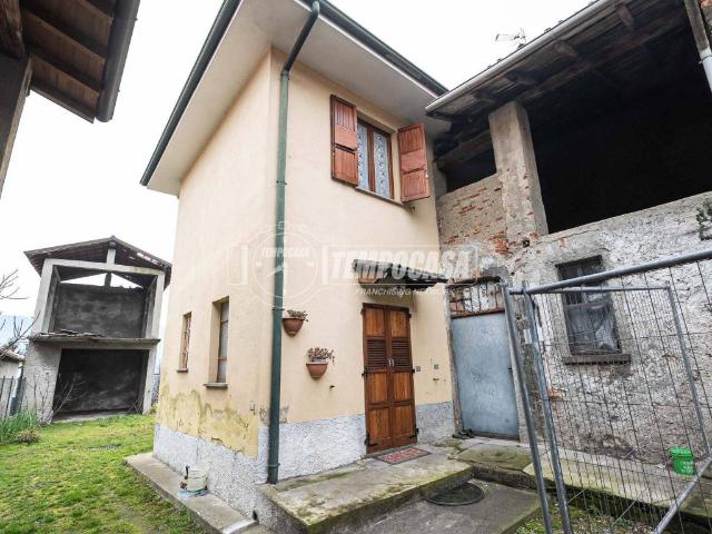 Appartamento in vendita a Annone Di Brianza, Lombardia