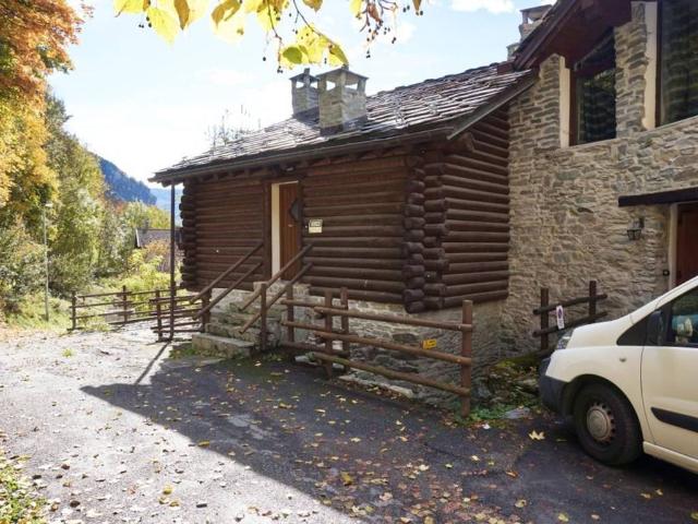 Appartamento in vendita a Antey Saint André, Aosta