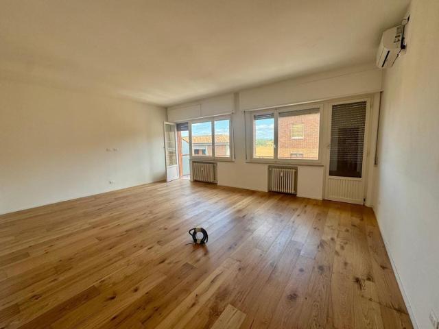Casa in vendita a Siena, Toscana