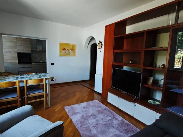 Appartamento in vendita a Anzano del Parco, Como