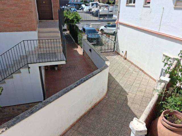 Appartamento in vendita a Lido di Enea, Roma Capitale