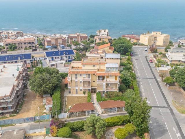 Appartamento in vendita a Lido di Enea, Roma Capitale
