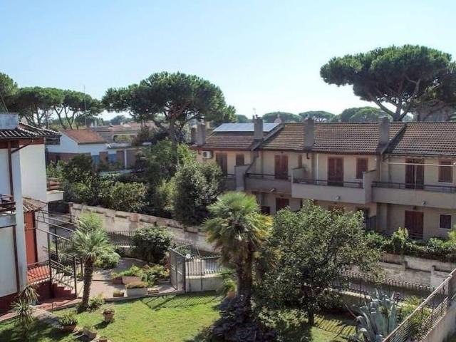Appartamento in vendita a Lido di Enea, Roma Capitale