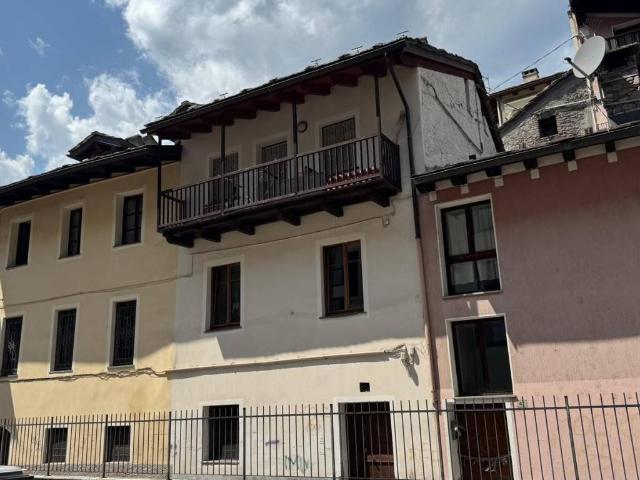 Appartamento in vendita a Aosta