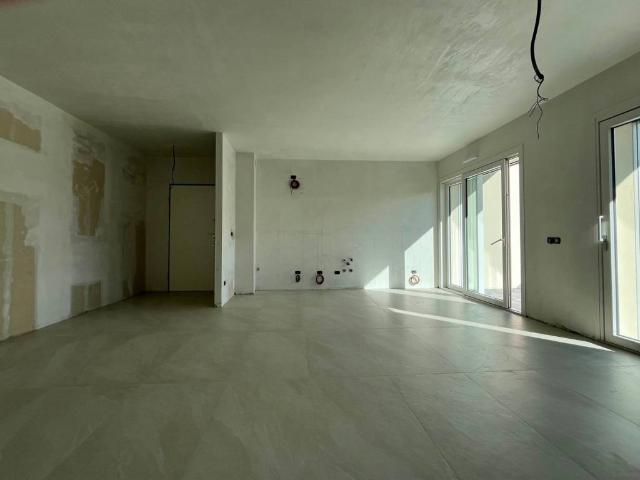 Appartamento in vendita a Appiano Gentile, Lombardia