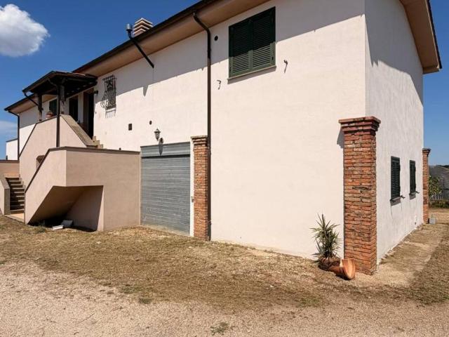 Appartamento in vendita a Aprilia, Lazio