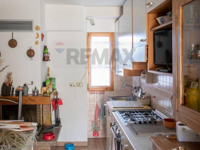 Appartamento in vendita a Santa Croce, Marche