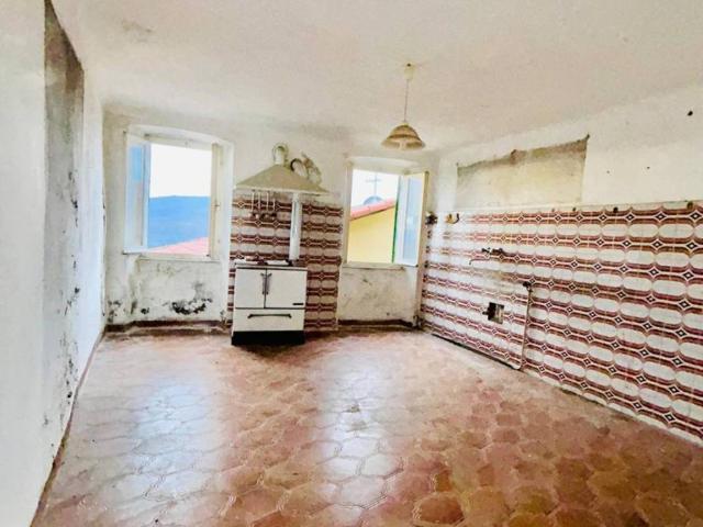Appartamento in vendita a Arcola, Liguria
