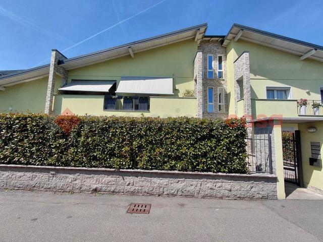 Appartamento in vendita a Arconate, Milano