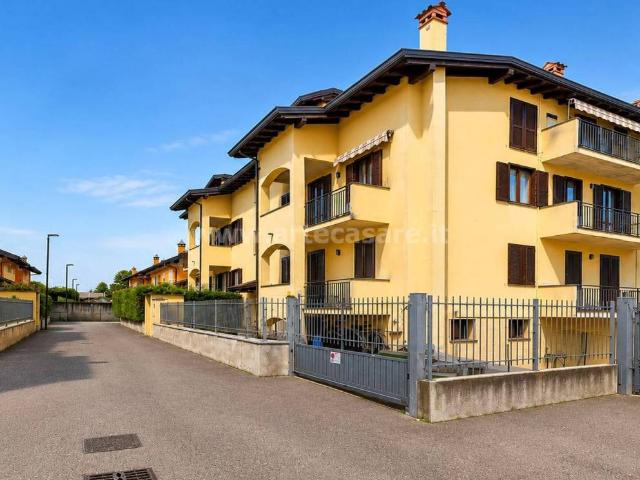 Appartamento in vendita a Arconate, Milano