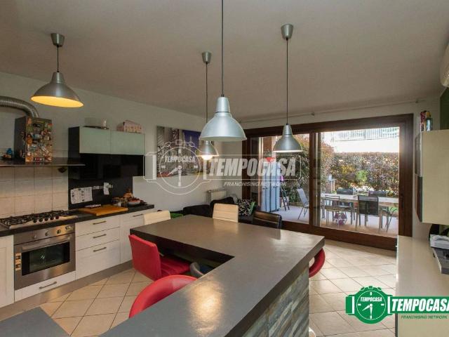 Appartamento in vendita a Arconate, Milano