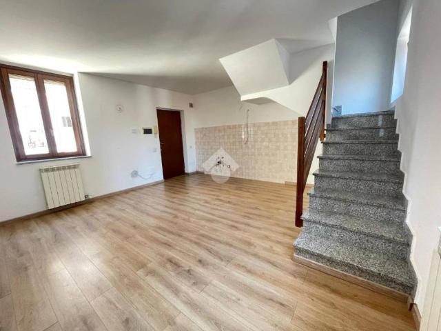 Appartamento in vendita a Arconate, Lombardia