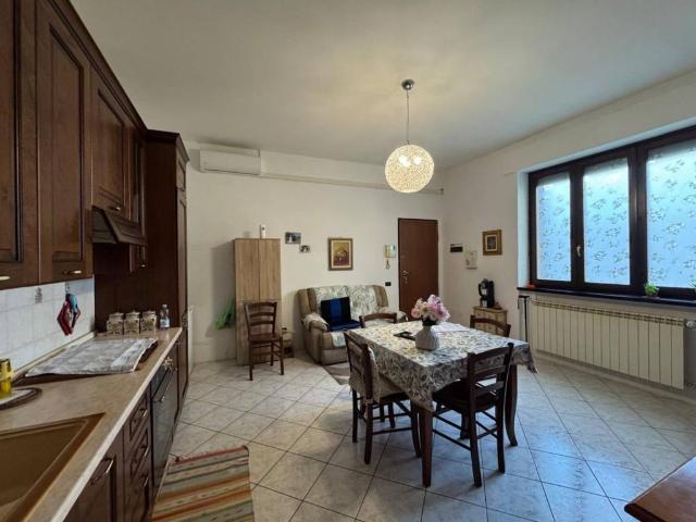 Appartamento in vendita a Arconate, Lombardia