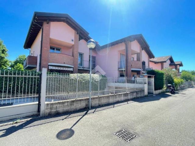 Appartamento in vendita a Arconate, Milano
